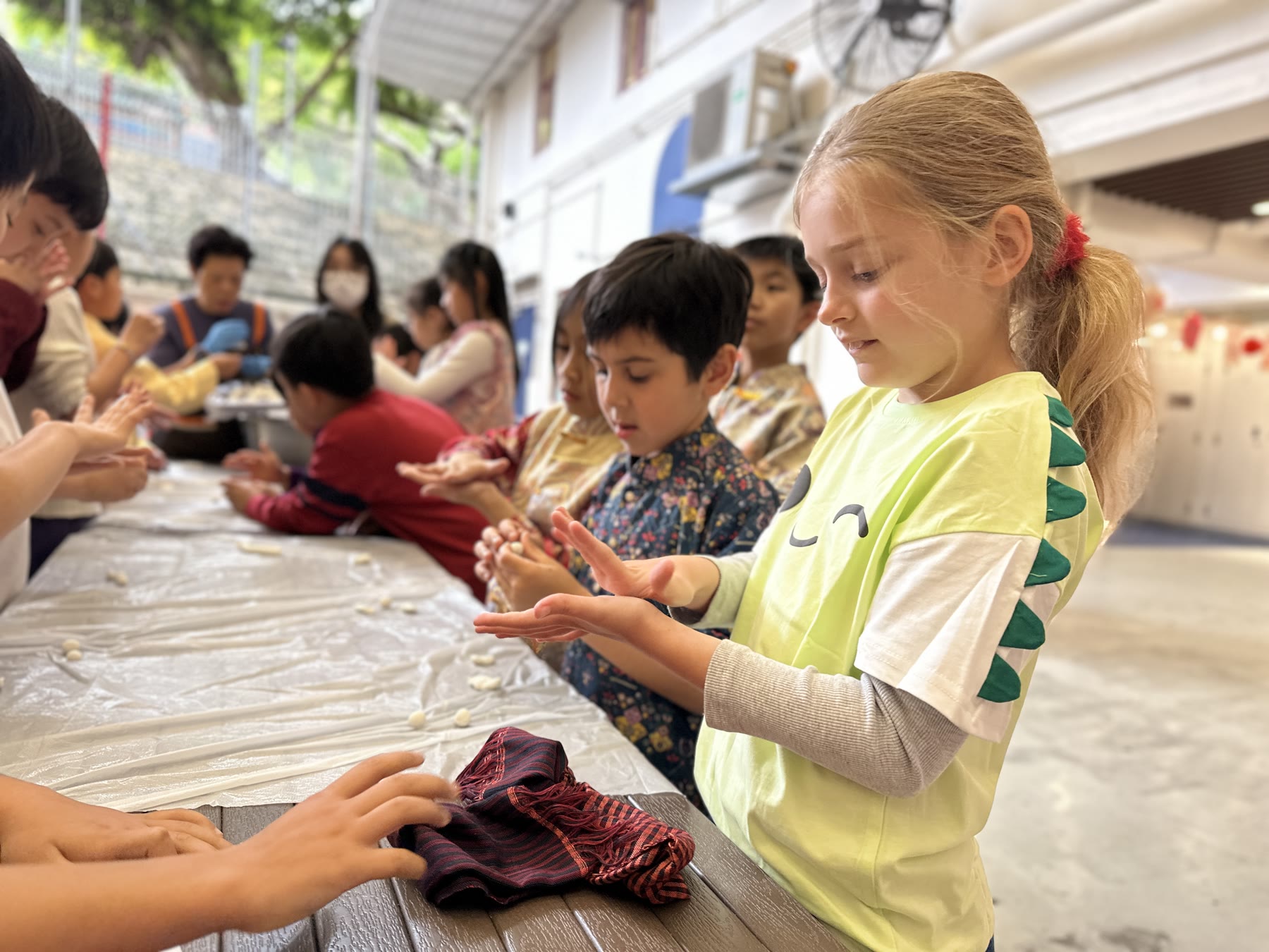 SSHK students preparing a Lantern Festival activity